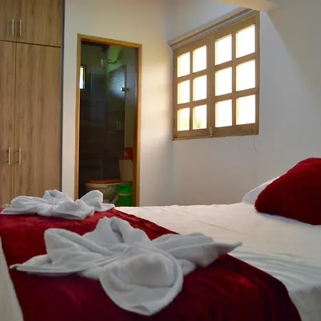 Roble Colonial Apartment Guatape Exterior photo