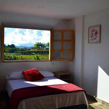 Roble Colonial Apartment Guatape Exterior photo