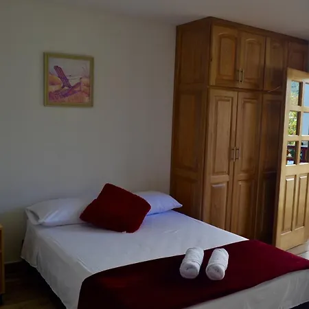 Roble Colonial Apartment Guatape Exterior photo