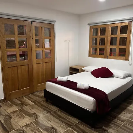 Roble Colonial Apartment Guatape Exterior photo