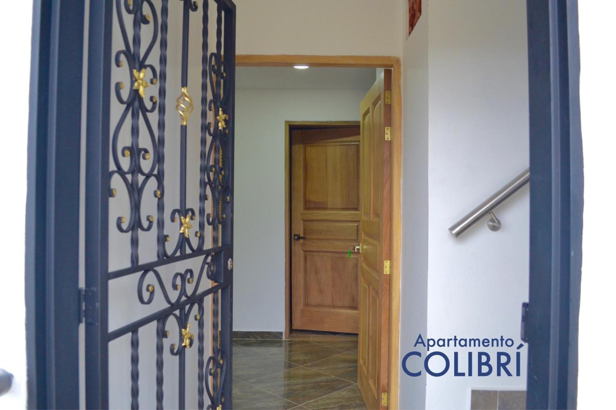 Roble Colonial Guatape