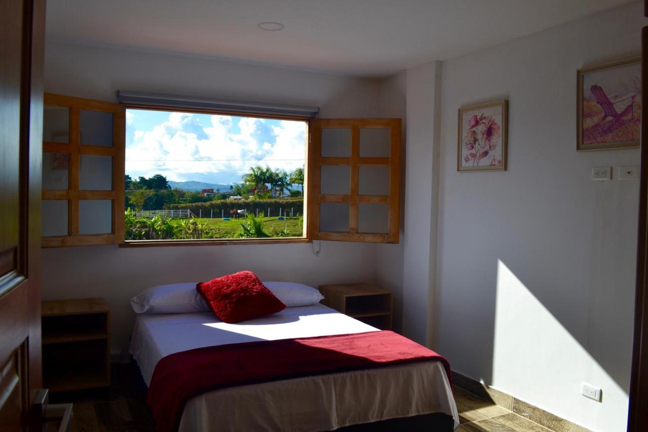 Roble Colonial * Guatape