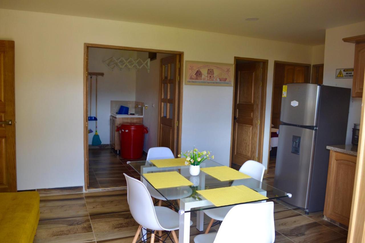 Roble Colonial Apartment *