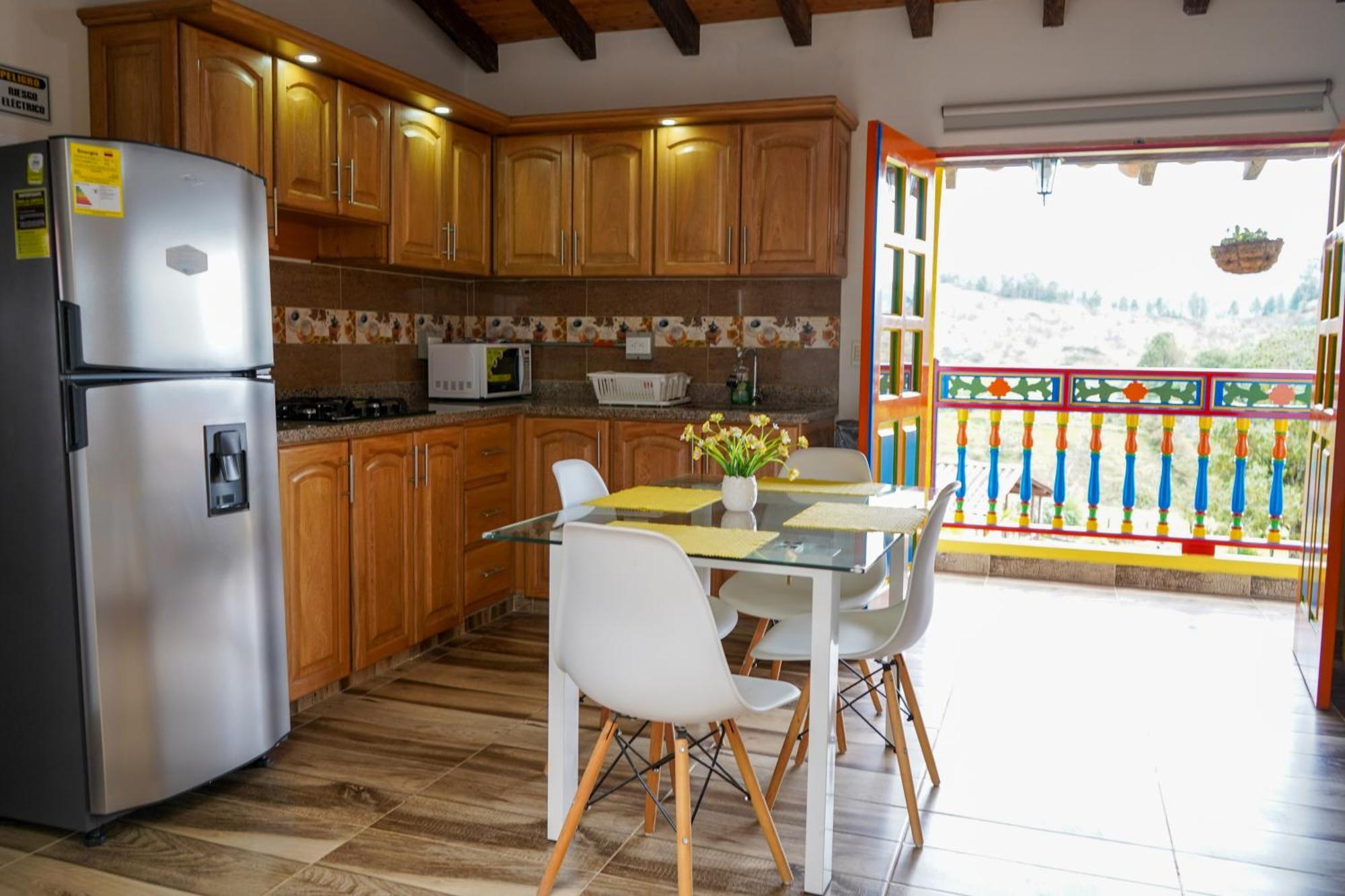 Roble Colonial Apartment