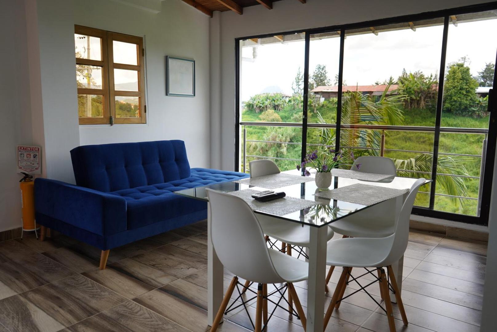 Roble Colonial Apartment